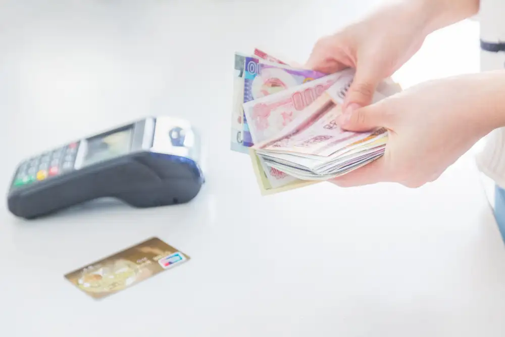 湖口、新豐刷卡換現金流程怎麼看？輪班族下班後辦理重點